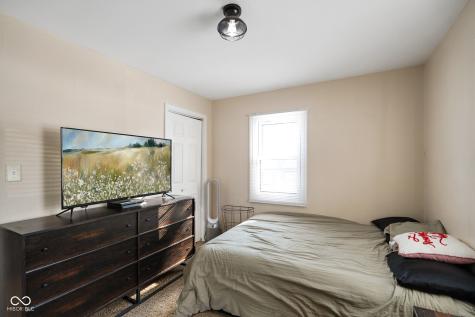 77 S Tresslar Avenue Bargersville IN 46106