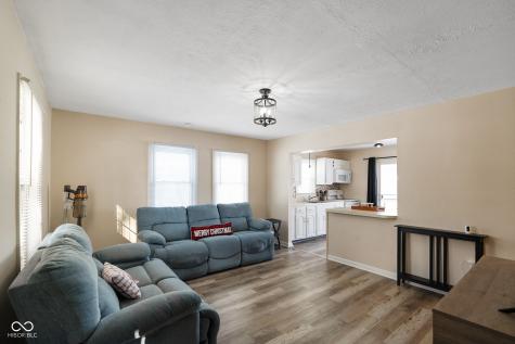 77 S Tresslar Avenue Bargersville IN 46106