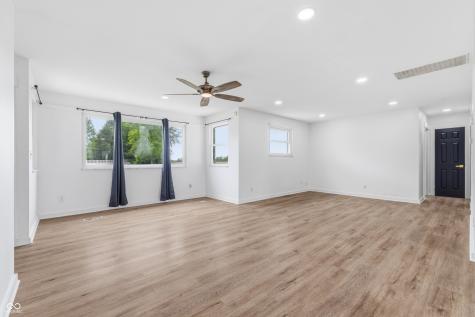 5262 E 200 N Franklin IN 46131