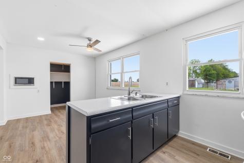 5262 E 200 N Franklin IN 46131