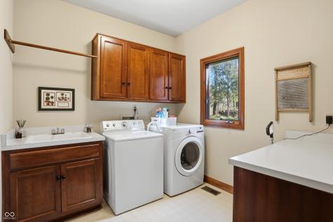 3613 Eaglet Court Greenwood IN 46143