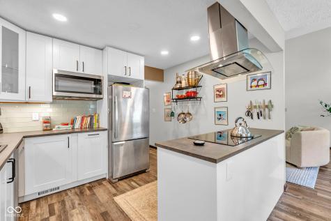4408 Castlebay Way Indianapolis IN 46254