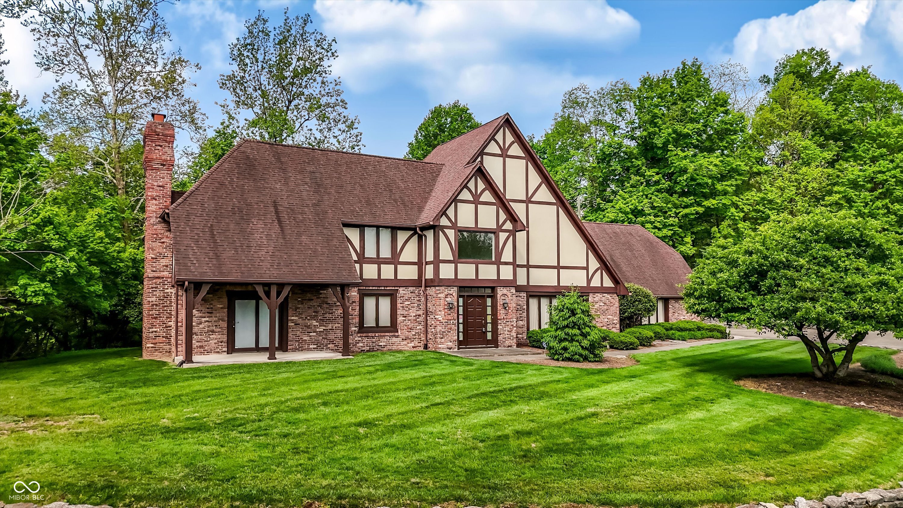 7922 Mill Pond Lane Indianapolis IN 46278