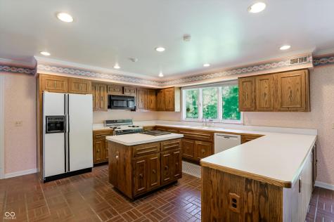 7922 Mill Pond Lane Indianapolis IN 46278