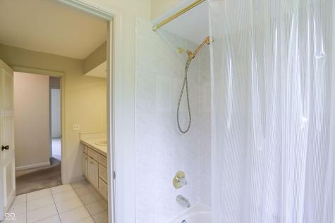 7922 Mill Pond Lane Indianapolis IN 46278