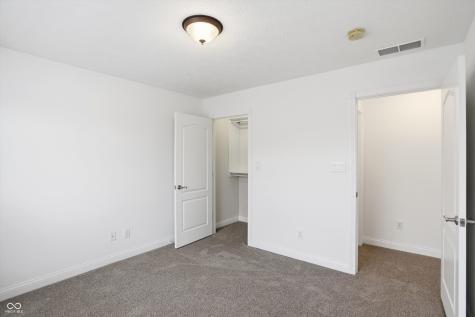 7832 Lascala Boulevard Indianapolis IN 46237