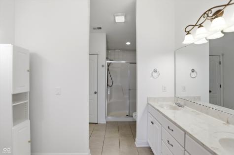 7832 Lascala Boulevard Indianapolis IN 46237