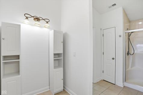 7832 Lascala Boulevard Indianapolis IN 46237