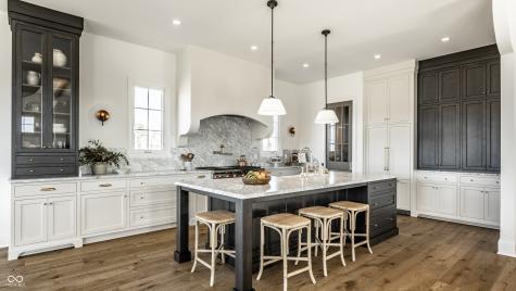 3528 Marketplace Court Zionsville IN 46077
