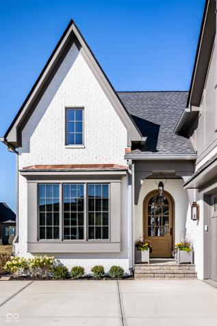 3528 Marketplace Court Zionsville IN 46077
