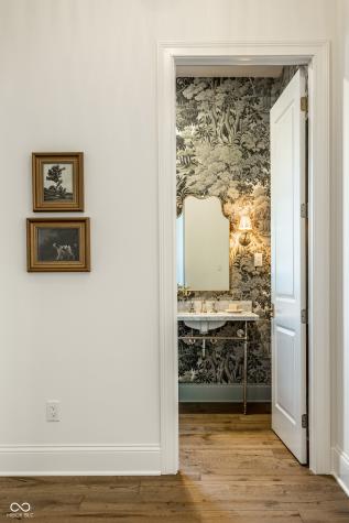 3528 Marketplace Court Zionsville IN 46077