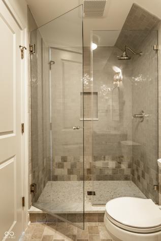 3528 Marketplace Court Zionsville IN 46077