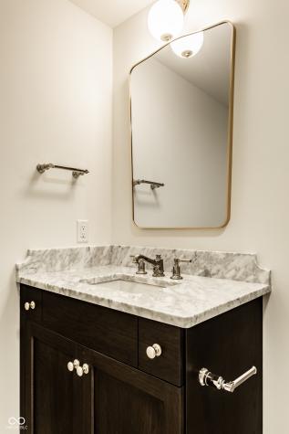 3528 Marketplace Court Zionsville IN 46077