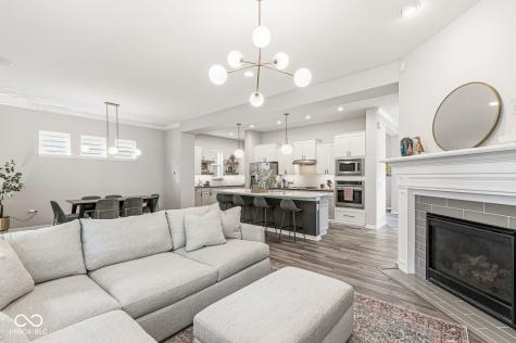 9102 Hawkins Road Indianapolis IN 46216