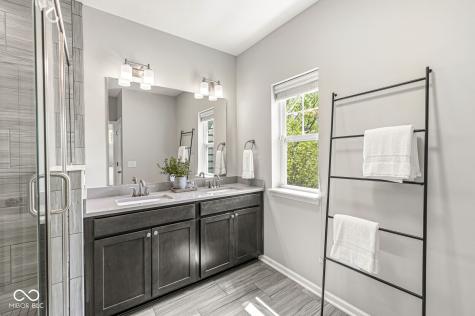 9102 Hawkins Road Indianapolis IN 46216