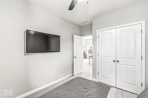 9102 Hawkins Road Indianapolis IN 46216