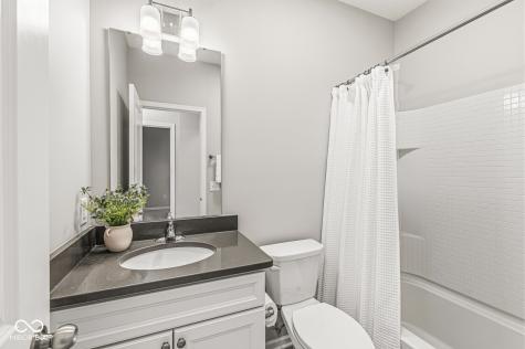 9102 Hawkins Road Indianapolis IN 46216