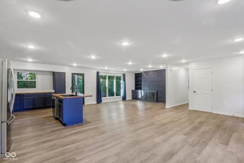 3215 Kenilworth Drive Indianapolis IN 46228