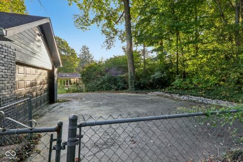 3215 Kenilworth Drive Indianapolis IN 46228