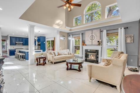 6374 Timberbluff Circle Avon IN 46123