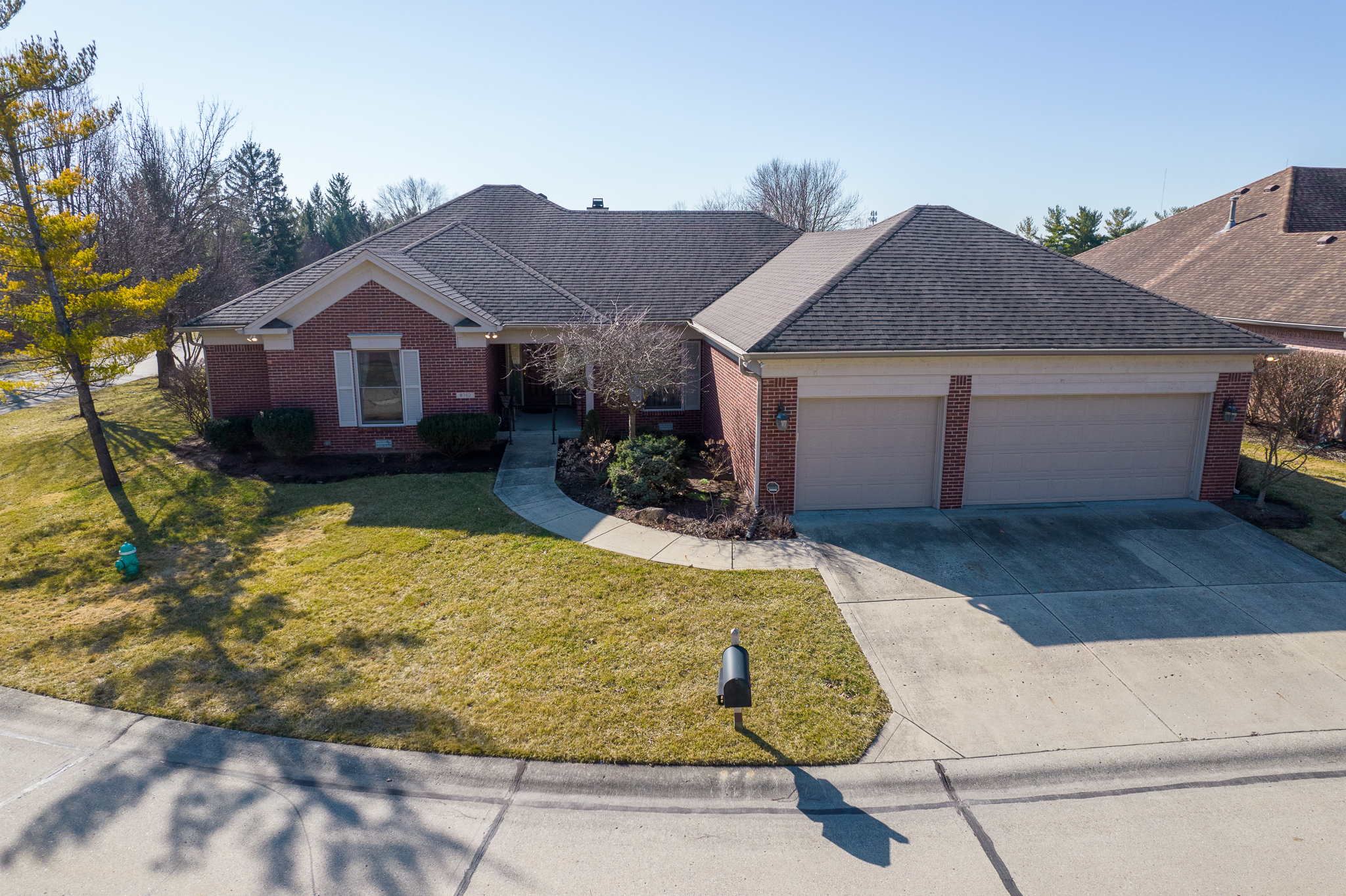 8742 Cricket Tree Lane Indianapolis IN 46260