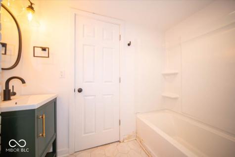 442 St Paul Street Indianapolis IN 46201
