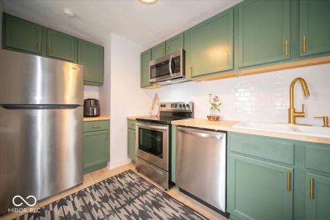 442 St Paul Street Indianapolis IN 46201