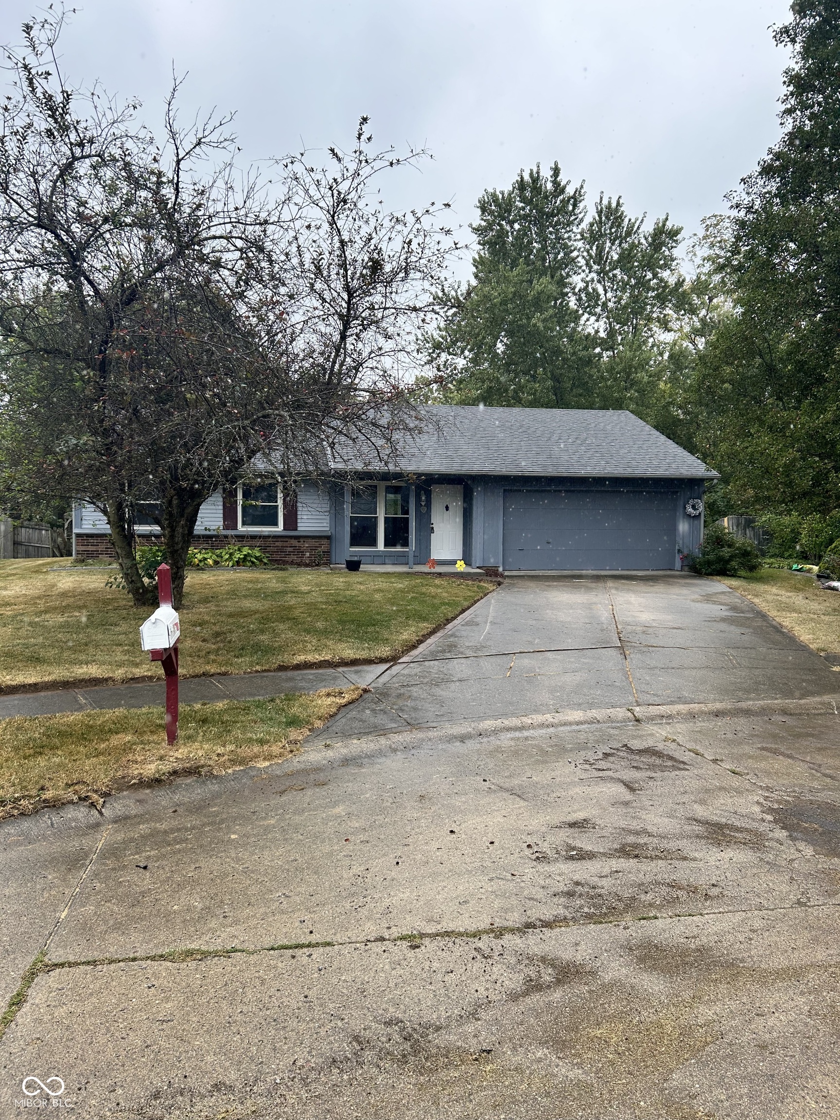 5815 La Fleur Court Indianapolis IN 46237