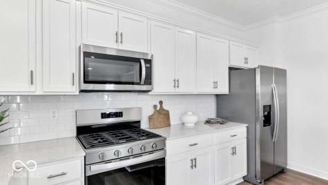 8960 Blue Hill Street Indianapolis IN 46239
