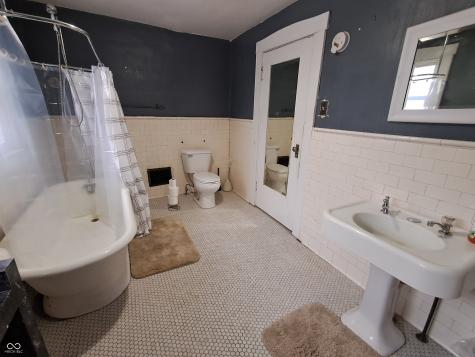 617 E 37th Street Indianapolis IN 46205