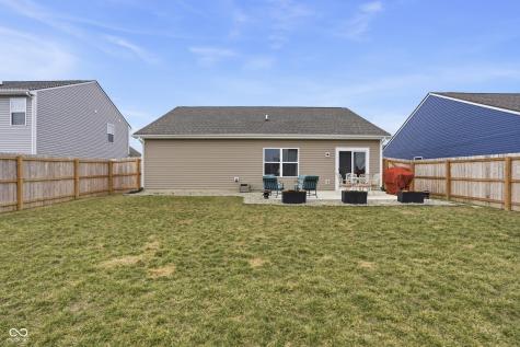 1483 Pine Bark Lane Sheridan IN 46069