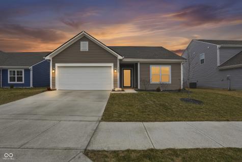 1483 Pine Bark Lane Sheridan IN 46069