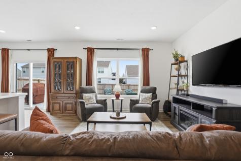 1483 Pine Bark Lane Sheridan IN 46069