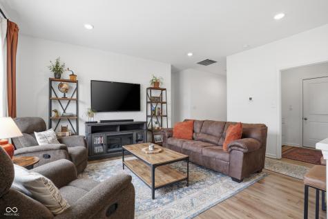 1483 Pine Bark Lane Sheridan IN 46069