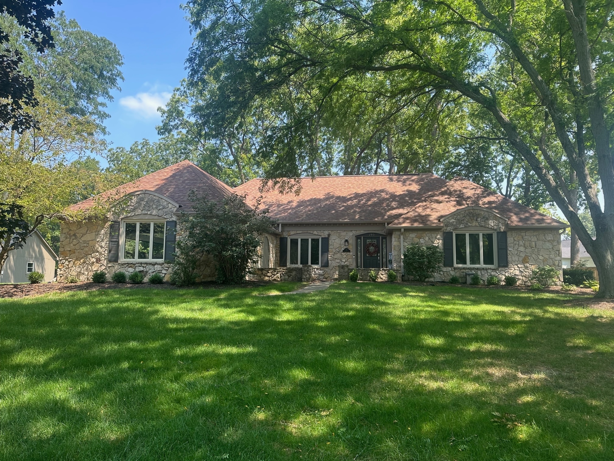 195 Governors Lane Zionsville IN 46077
