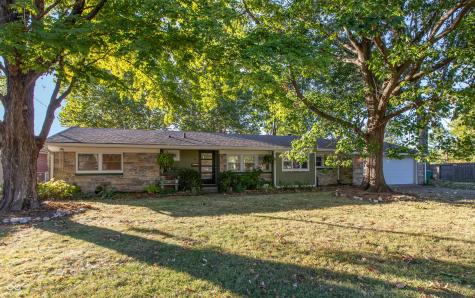 4 Green Acre Court Brownsburg IN 46112