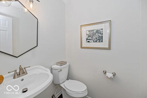 13815 Roswell Drive Carmel IN 46032