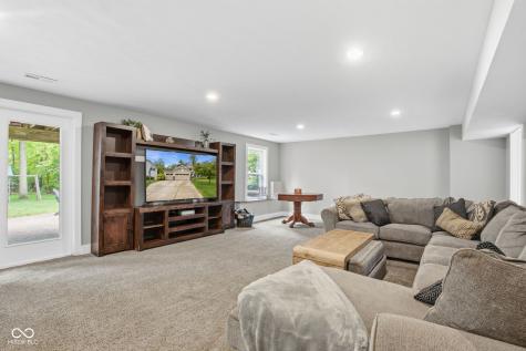 10371 Shades Court Indianapolis IN 46239
