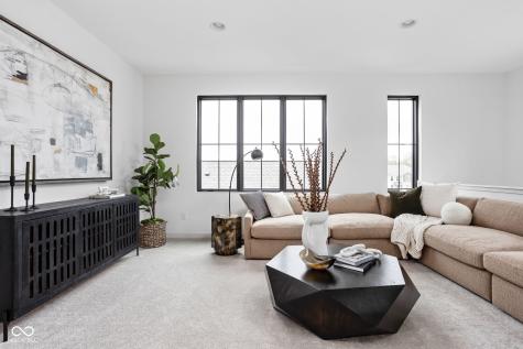 1677 Ties Way Westfield IN 46074