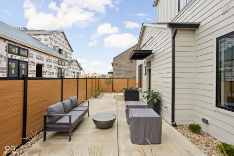 1677 Ties Way Westfield IN 46074