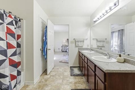 5241 Basin Park Drive Indianapolis IN 46239