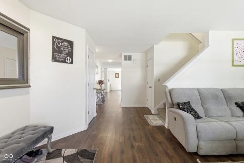 5241 Basin Park Drive Indianapolis IN 46239