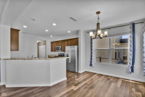 2548 Shadow Bend Drive Columbus IN 47201