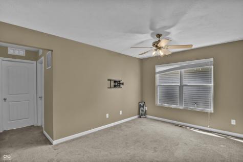 2548 Shadow Bend Drive Columbus IN 47201