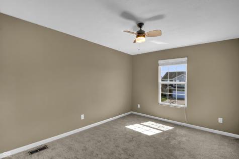 2548 Shadow Bend Drive Columbus IN 47201