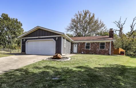 4421 Greenmeadow Court Indianapolis IN 46235
