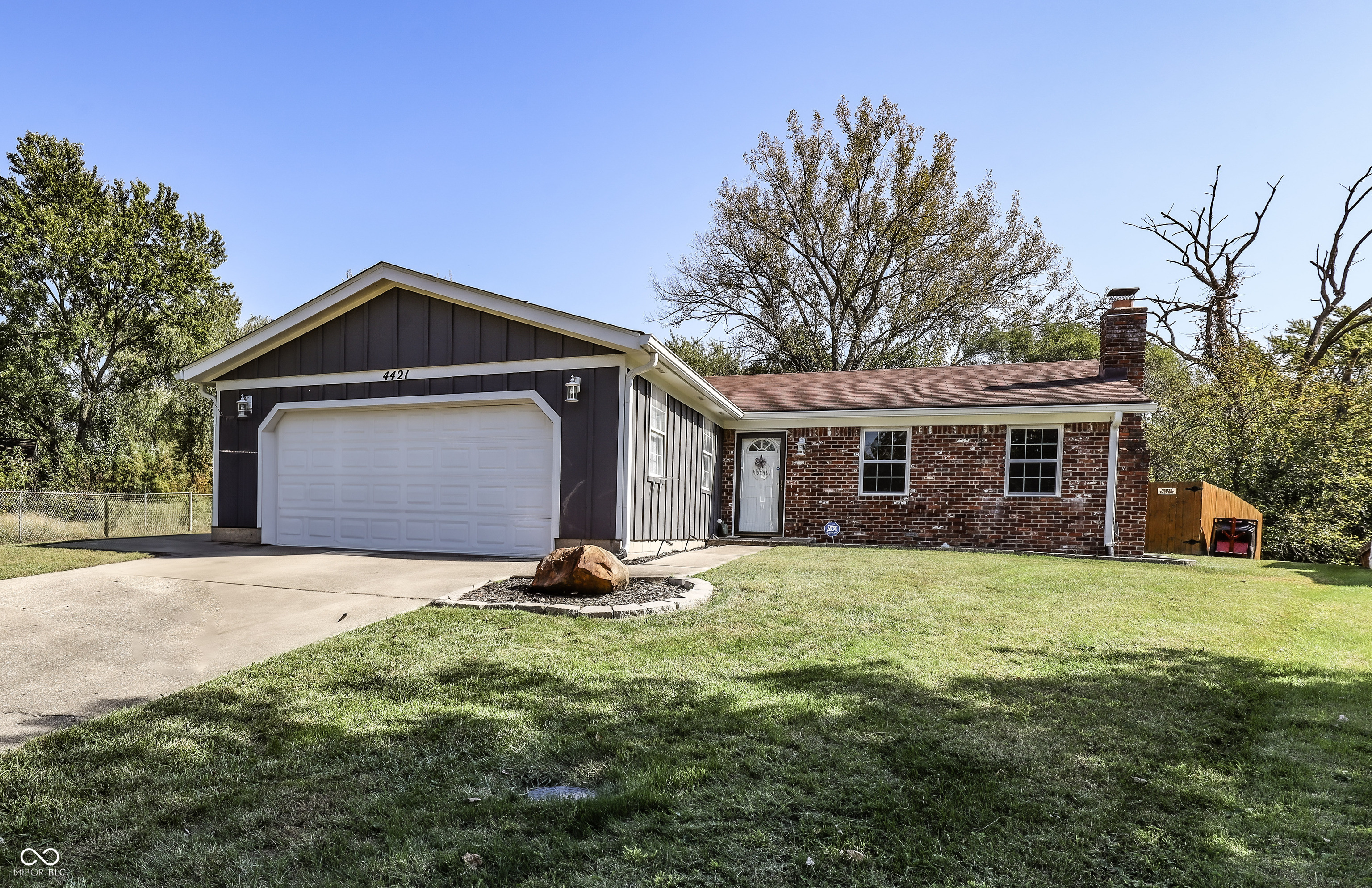 4421 Greenmeadow Court Indianapolis IN 46235