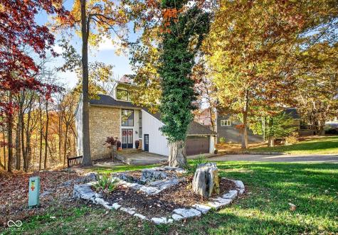 9428 S Harbour Pointe Drive Bloomington IN 47401