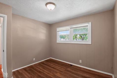 7324 North Drive Indianapolis IN 46226
