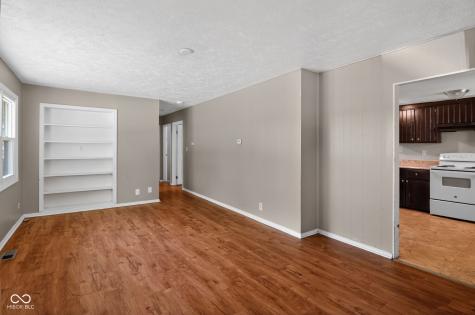 7324 North Drive Indianapolis IN 46226
